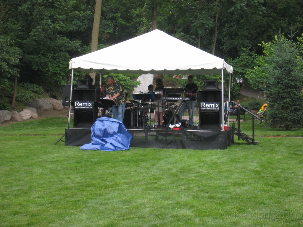 Solstice 10K 2010-06 0500.jpg - The 2010 running of the Northville Michigan Solstice 10K race. Six miles of heat, humidity and hills.